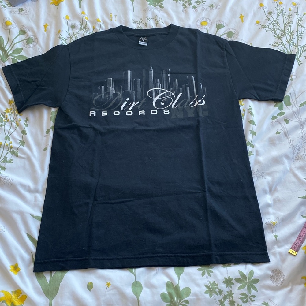 Rare!! NYC Rogue Status shirt